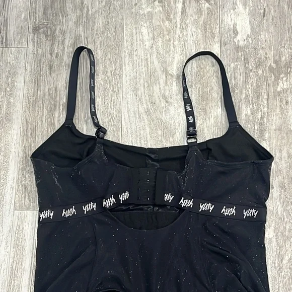 New Fabletics Yity Spotlight Shaping Demi Cup Thong Bodysuit - Picture 15 of 16